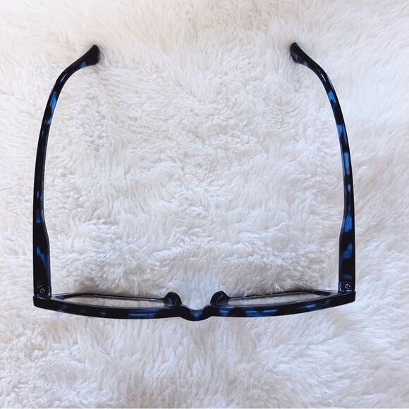 Leila Blue Cateye Oversized Reader Glasses - Picture 4 of 10